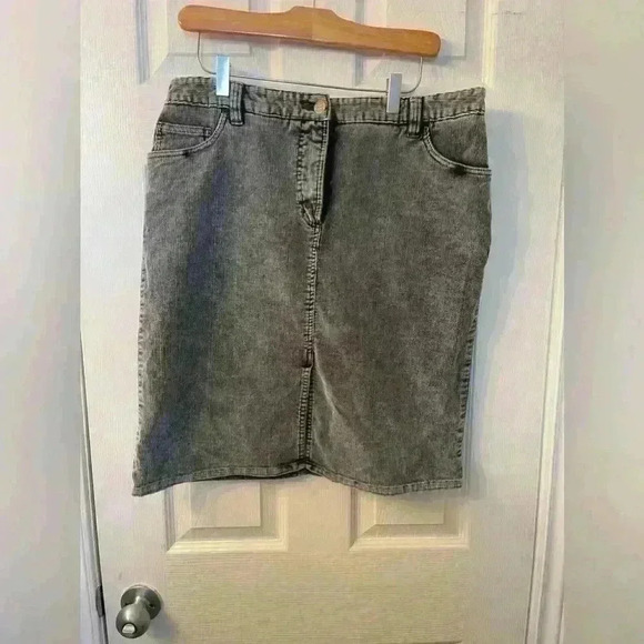 RW&Co corduroy stretch slit front  skirt size 12 - Picture 1 of 7